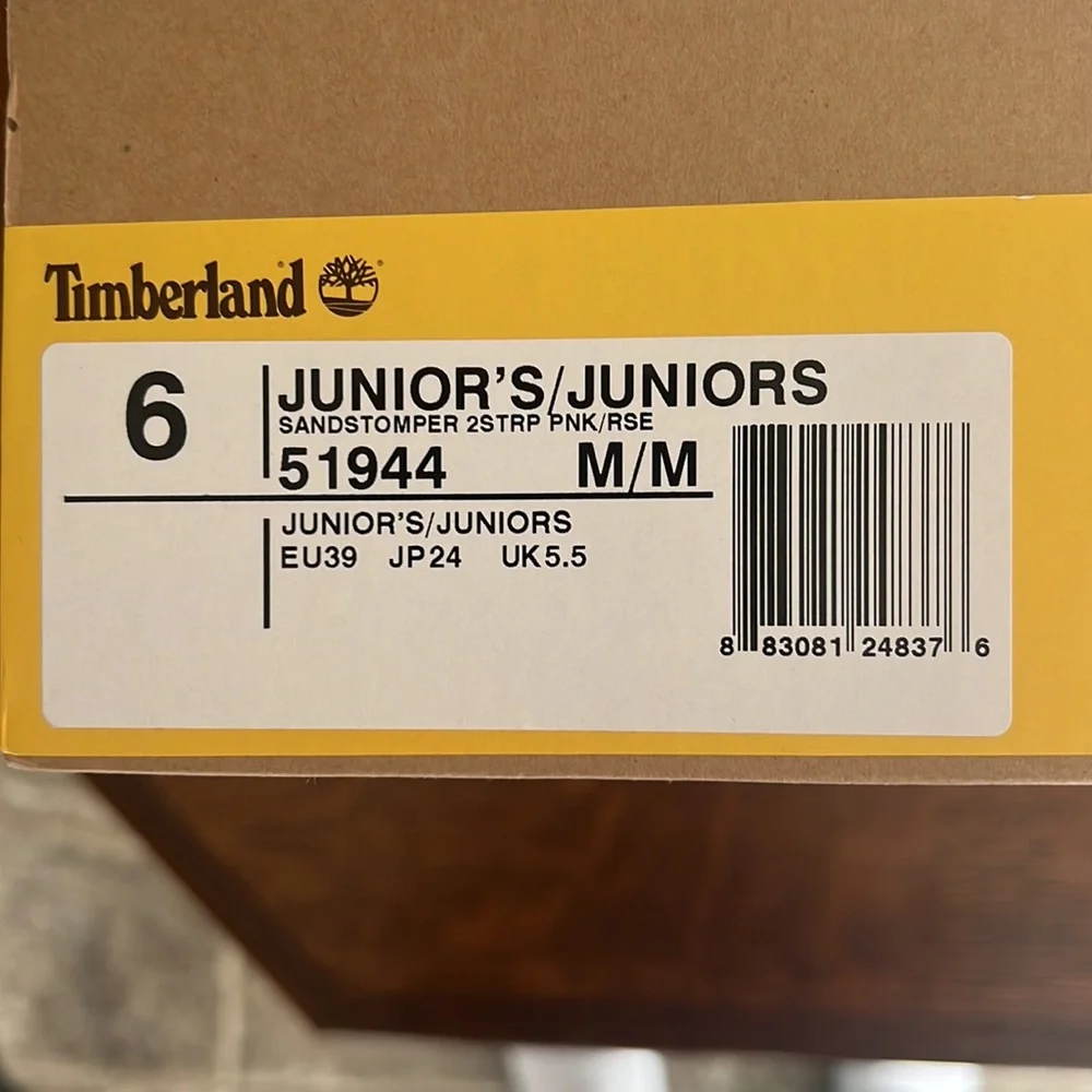 Timberland sandals Juniors size 6 sandstomper new in Box Pink (fits me womens 7)